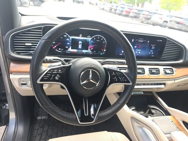 Used 2024 Gray Mercedes-Benz GLE 580 image 15