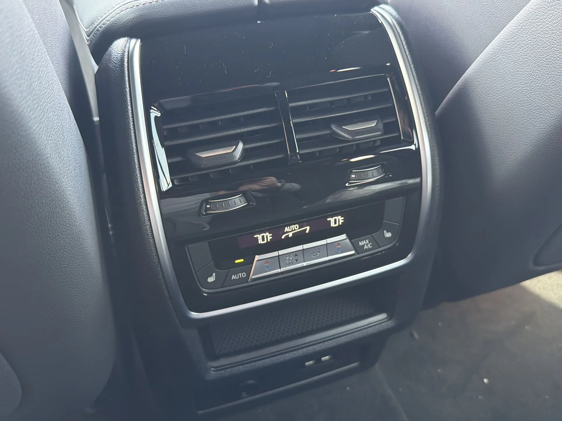New 2026 Brooklyn Grey Metallic BMW xDrive40i image 19