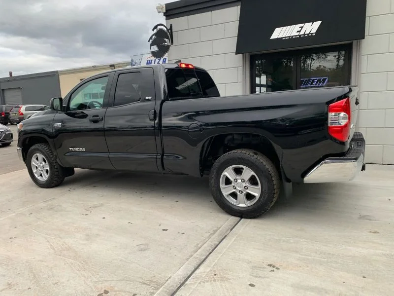 Used 2021 Black Toyota SR5 Pickup 4D 6 1/2 ft image 11