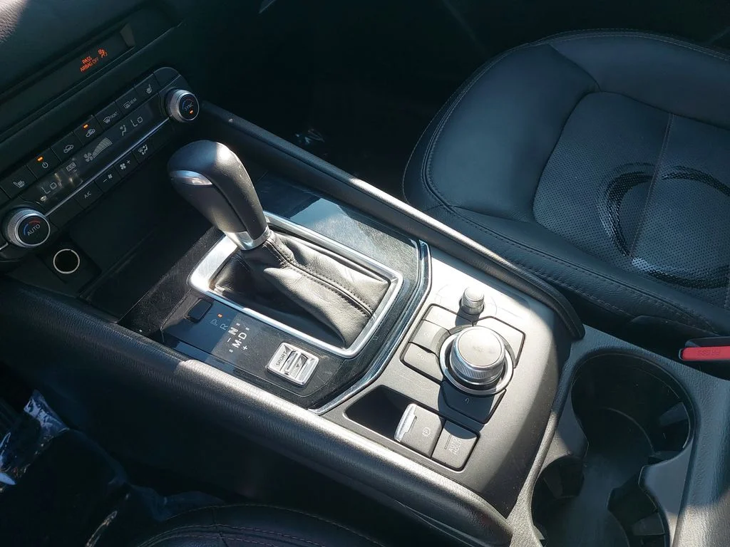 Used 2021 Blue Mazda Touring image 24
