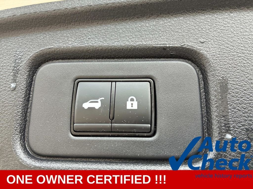 Used 2023 White Nissan SL image 14