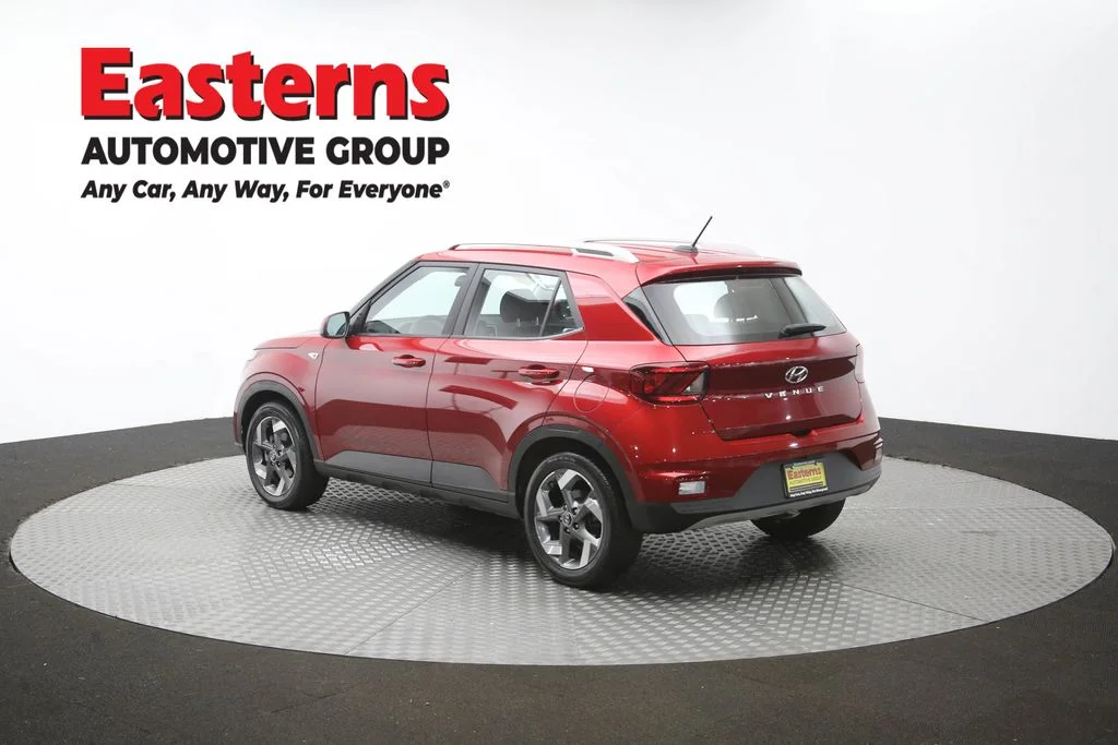 Used 2025 Red Hyundai SEL image 65