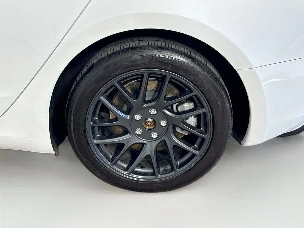 Used 2025 White Tesla Long Range image 31