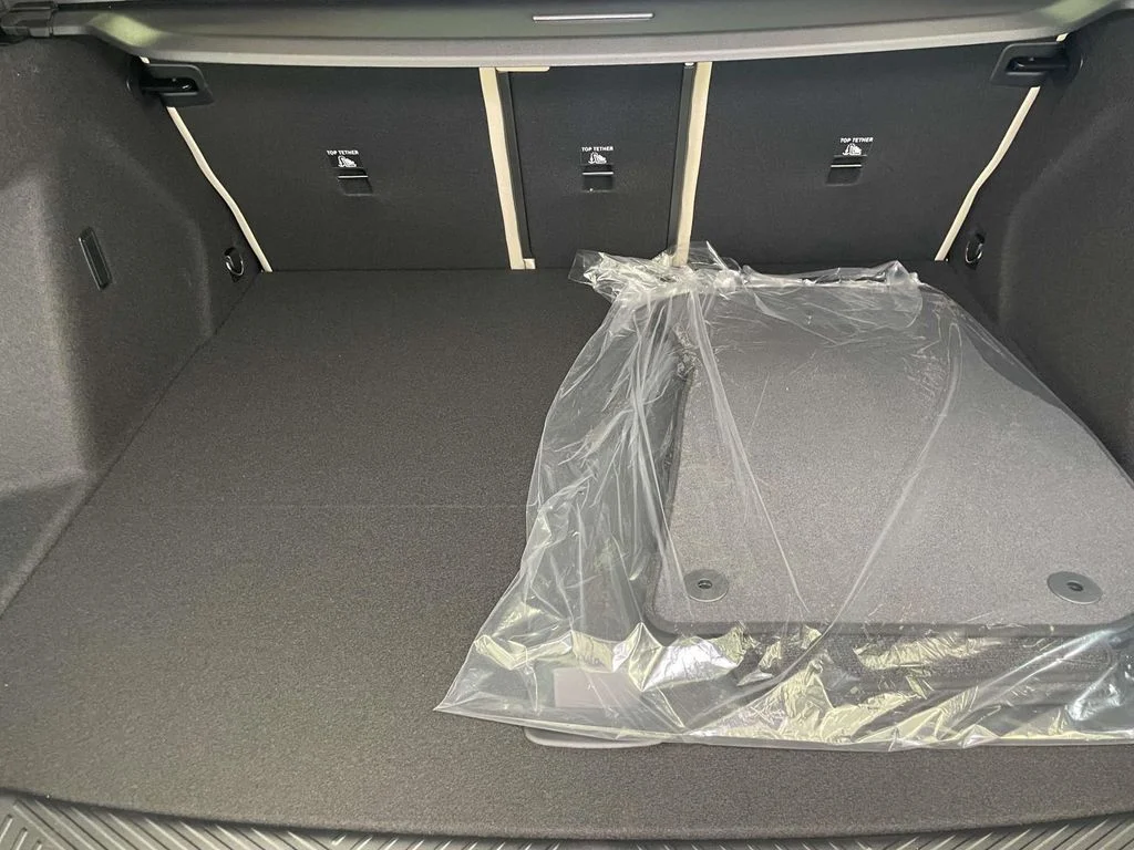 Used 2026 White BMW 30 xDrive image 18