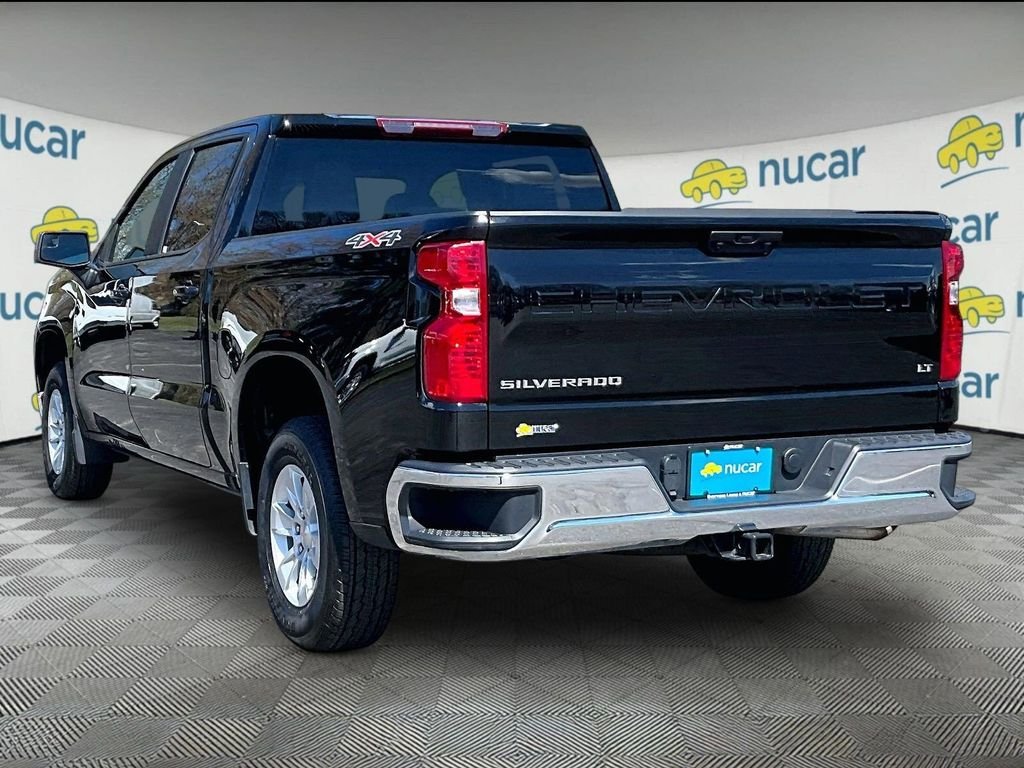 Used 2025 Black Chevrolet LT image 3