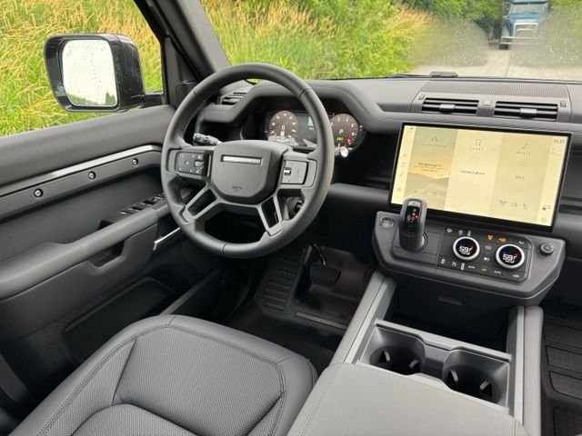 New 2026 Carpathian Grey Land Rover S image 28