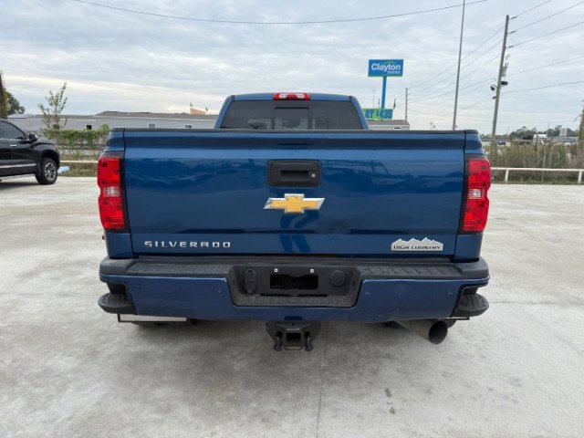 Used 2017 Deep Ocean Blue Metallic Chevrolet High Country image 4
