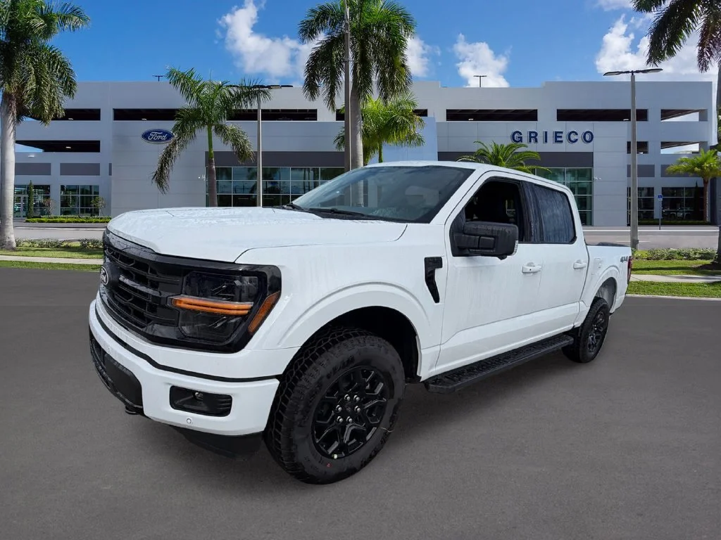 New 2026 Oxford White Ford XLT image 3