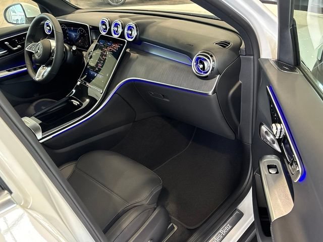 New 2026 Polar White Mercedes-Benz GLC 300 image 71