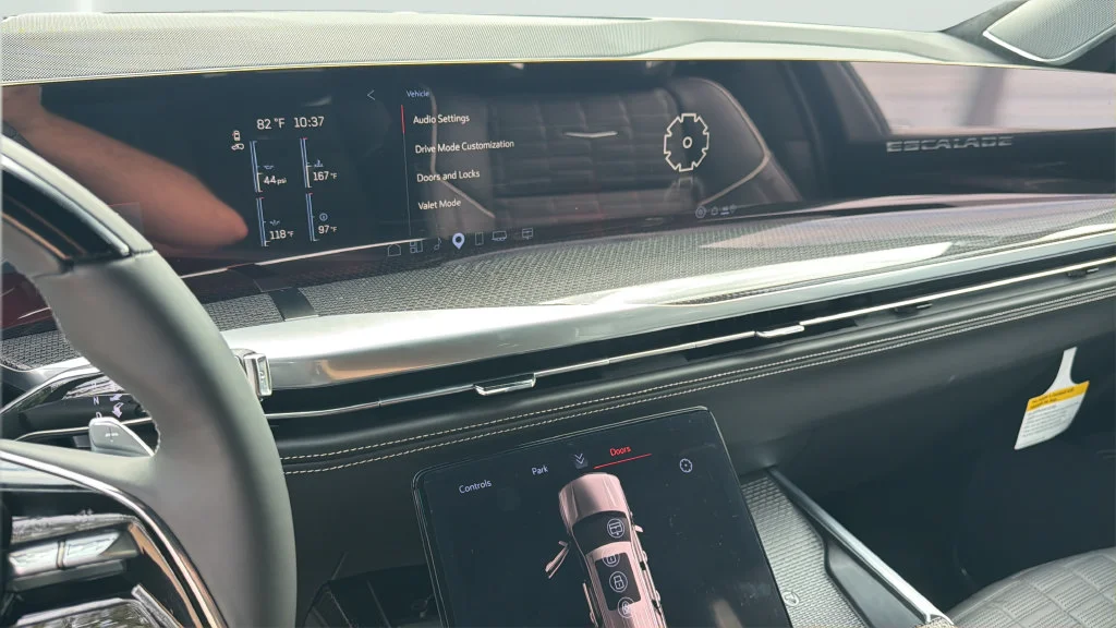 2026 Cadillac Escalade ESV V-Series - Photo 15