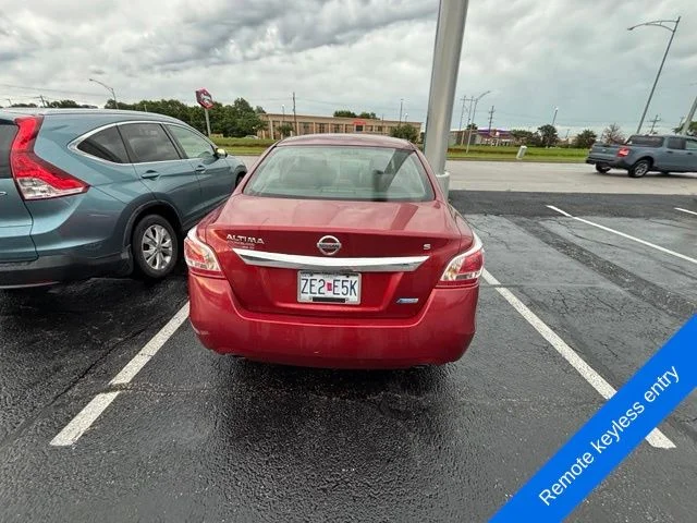 Used 2013 Red Nissan 2.5 S image 5