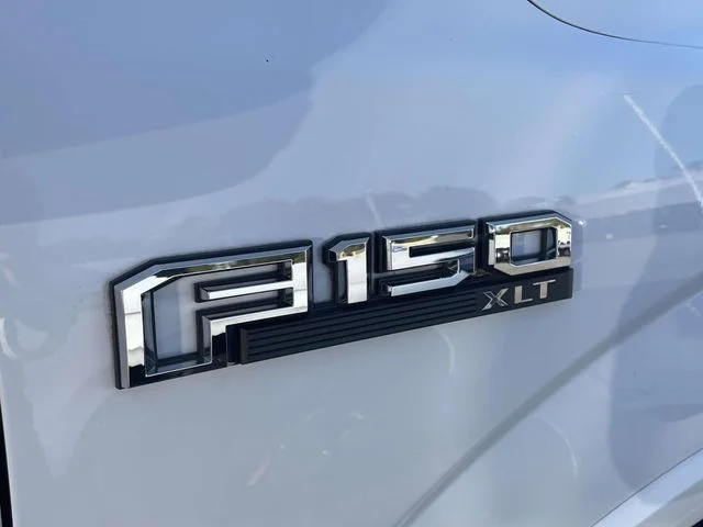 Used 2018 Oxford White Ford XLT image 10