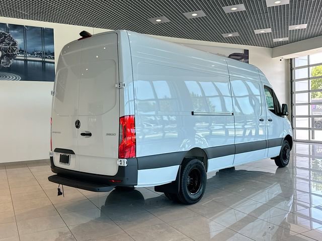 New 2026 Arctic White Mercedes-Benz Cargo 170 WB image 35