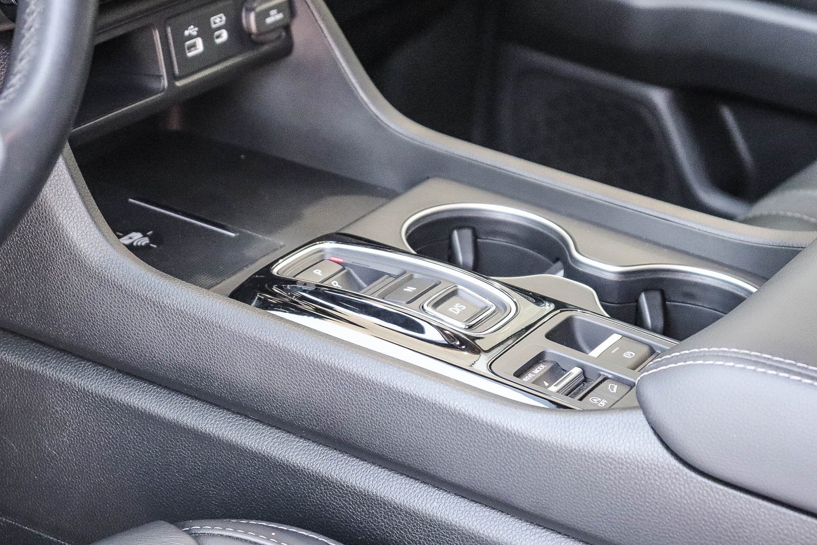 2025 Honda Pilot EX-L - Photo 24