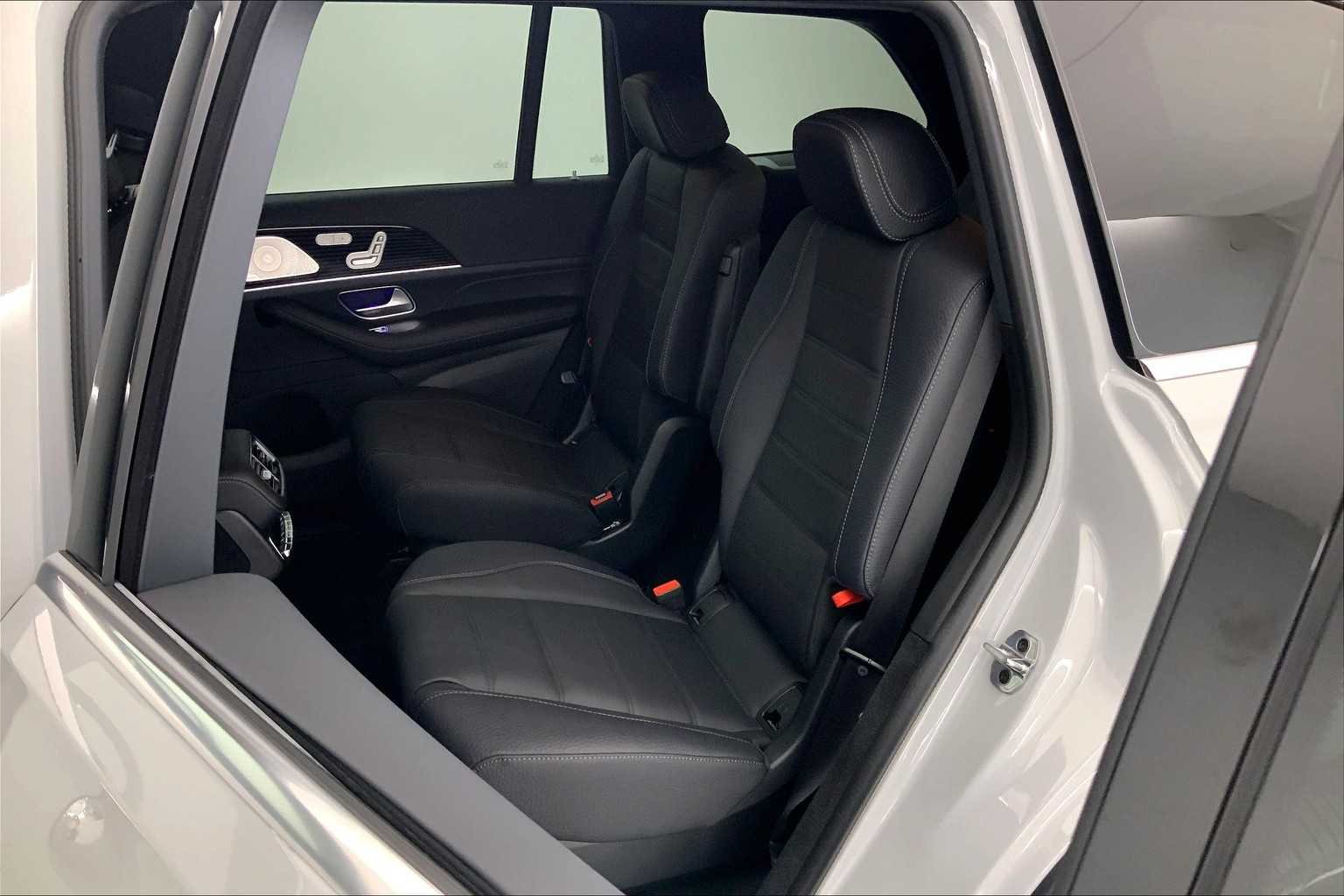 New 2025 MANUFAKTUR Alpine Grey Mercedes-Benz GLS 450 image 13