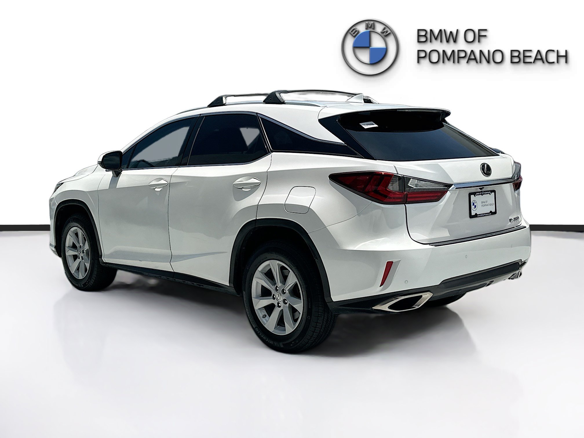Used 2017 White Pearl Lexus RX 350 image 4