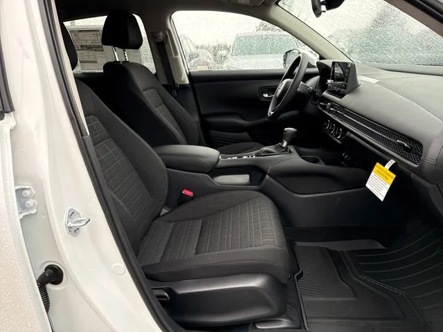 2026 Honda HR-V LX - Photo 9
