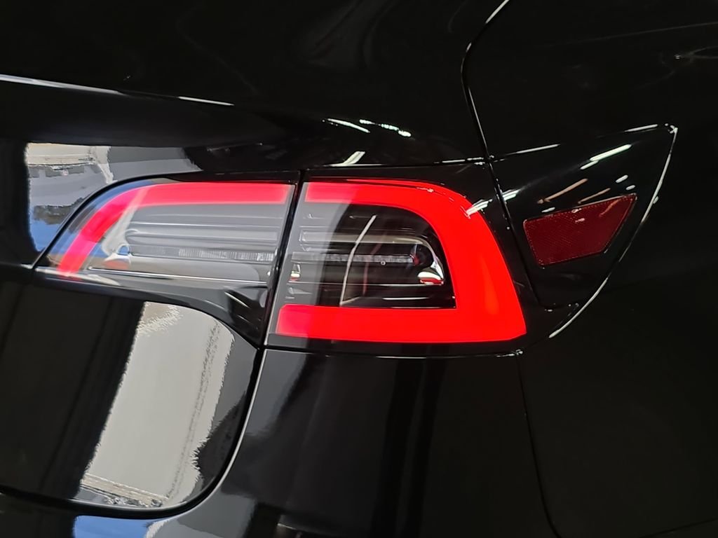 Used 2019  Tesla Standard image 30
