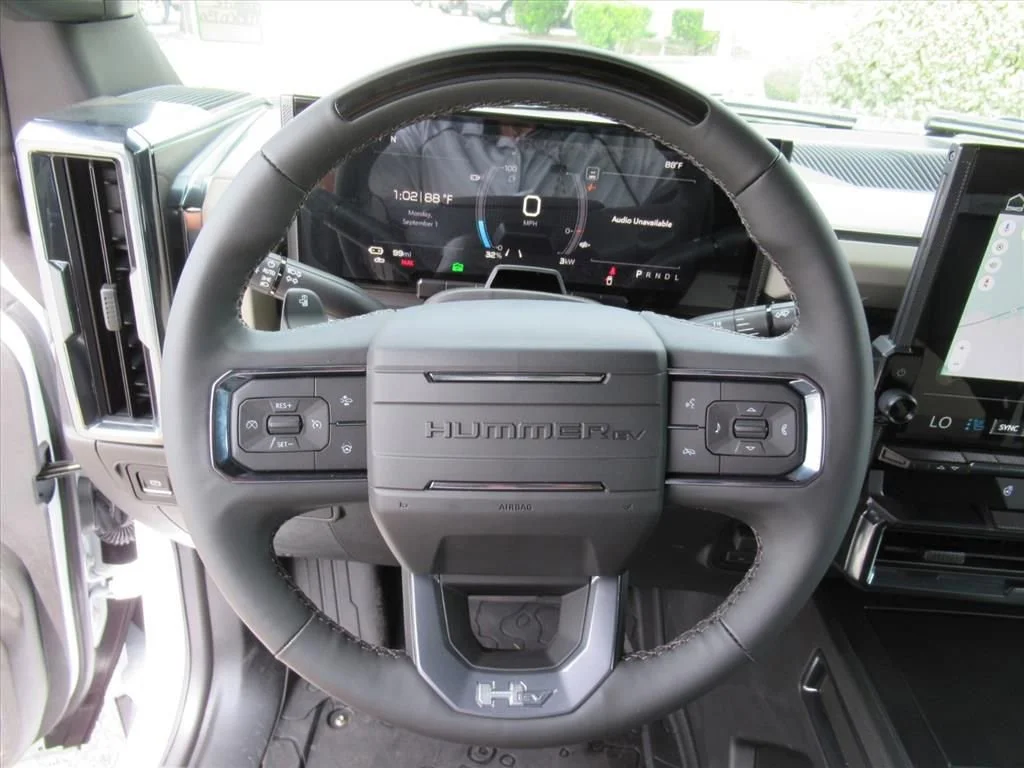 2026 GMC HUMMER EV 2X - Photo 17