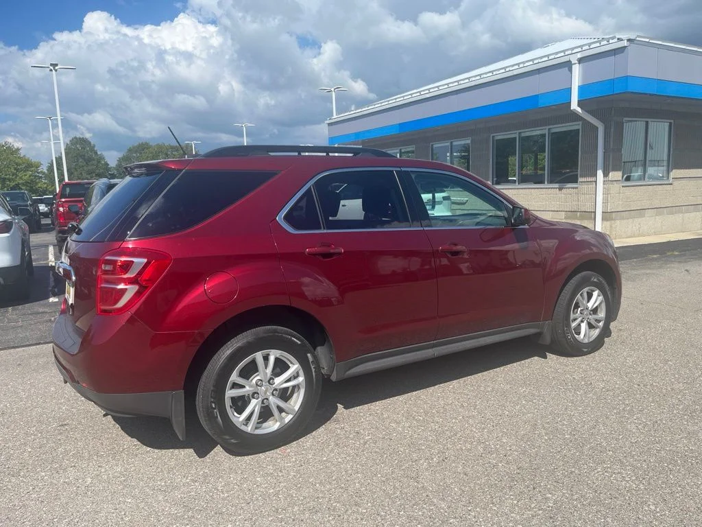 Used 2017 Red Chevrolet LT image 9