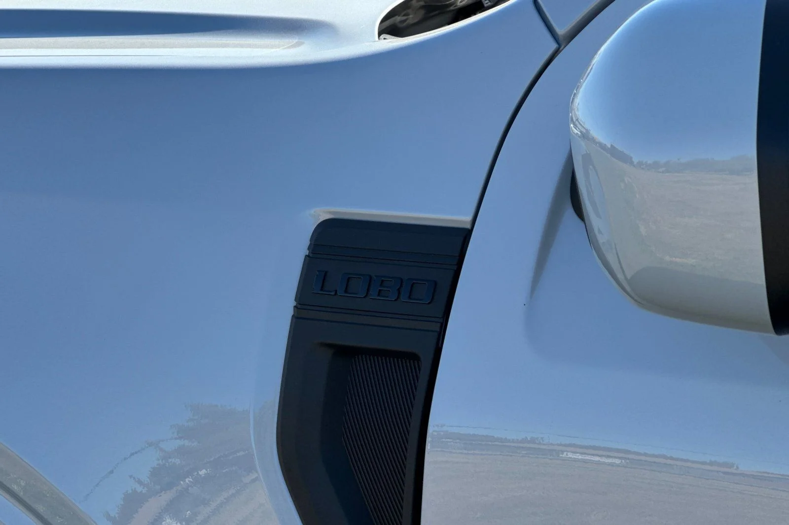 New 2026 Space White Metallic Ford Lobo™ image 29