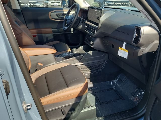 New 2026 Azure Gray Metallic Tri-Coat Ford Outer Banks® image 15