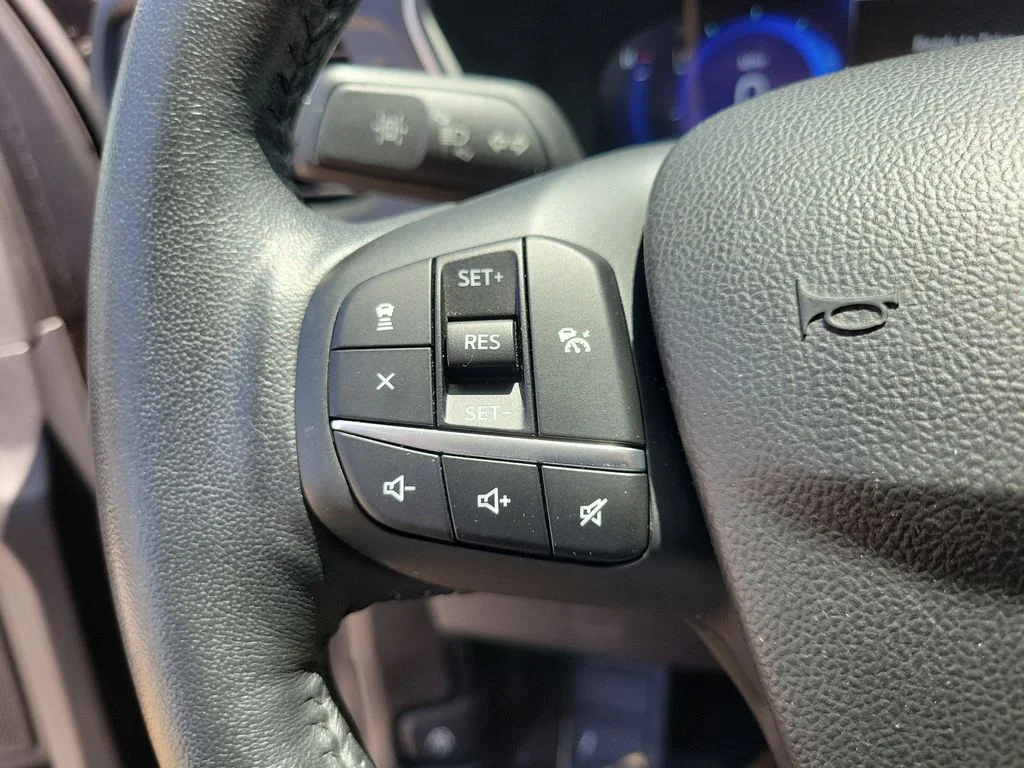 Used 2020 Magnetic Metallic Ford SE Sport image 21