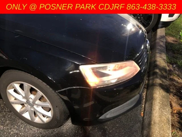 Used 2011 Black Volkswagen 2.5L SE image 21