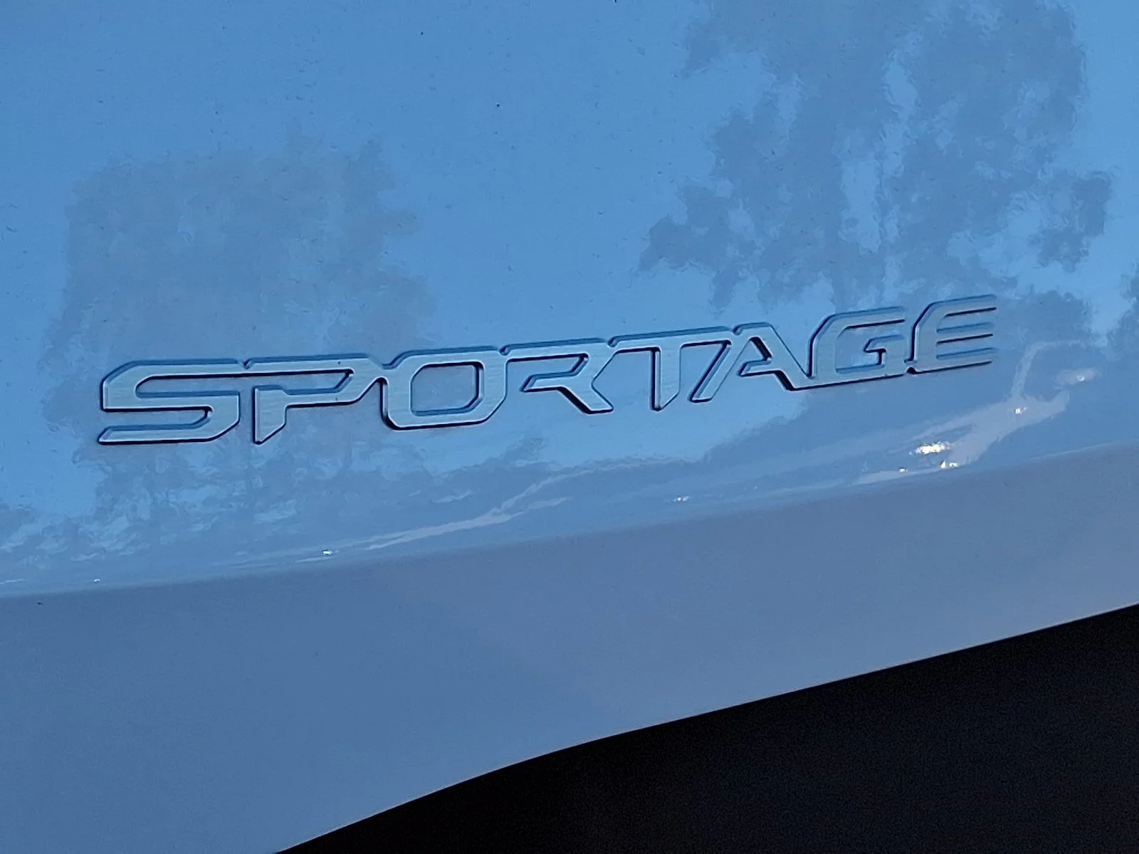 New 2027 Glacial White Pearl Kia EX image 15