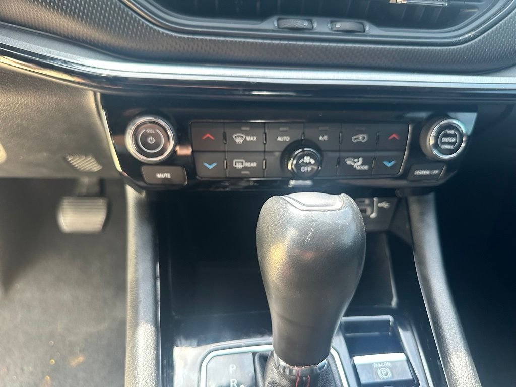 Used 2022 Gray Jeep Trailhawk image 21