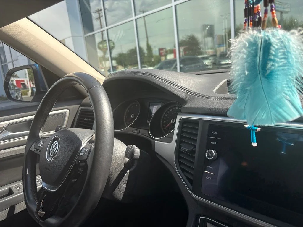 Used 2019 Blue Volkswagen 3.6L V6 SE image 12