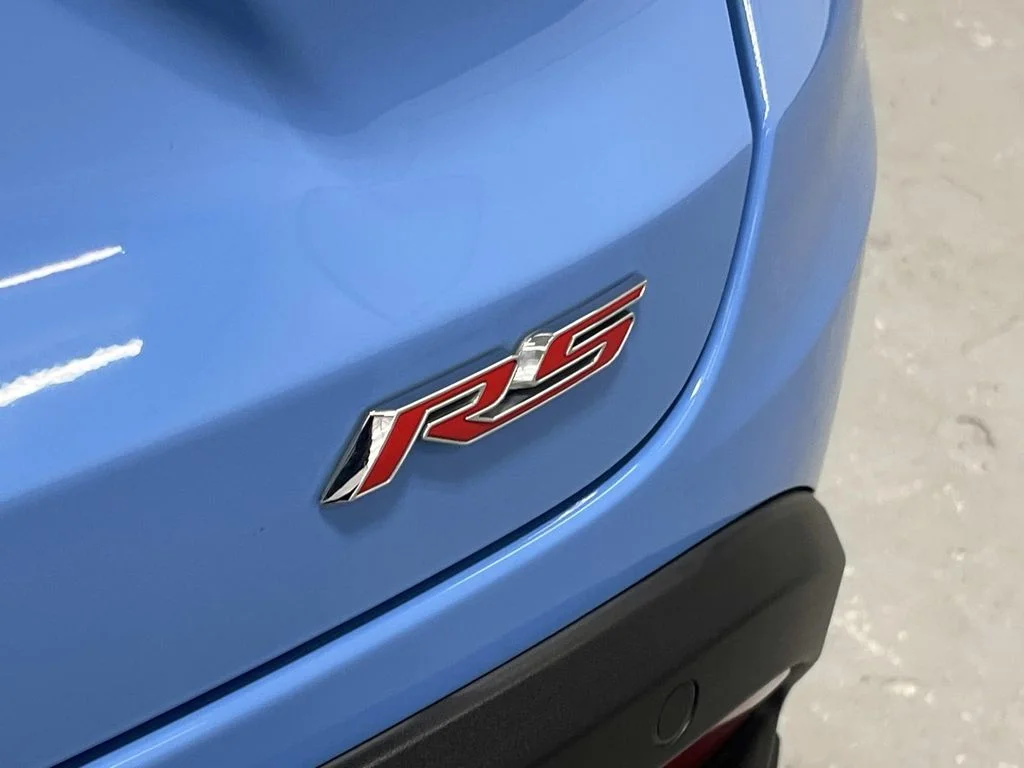 Used 2024 Fountain Blue Chevrolet 2RS image 10