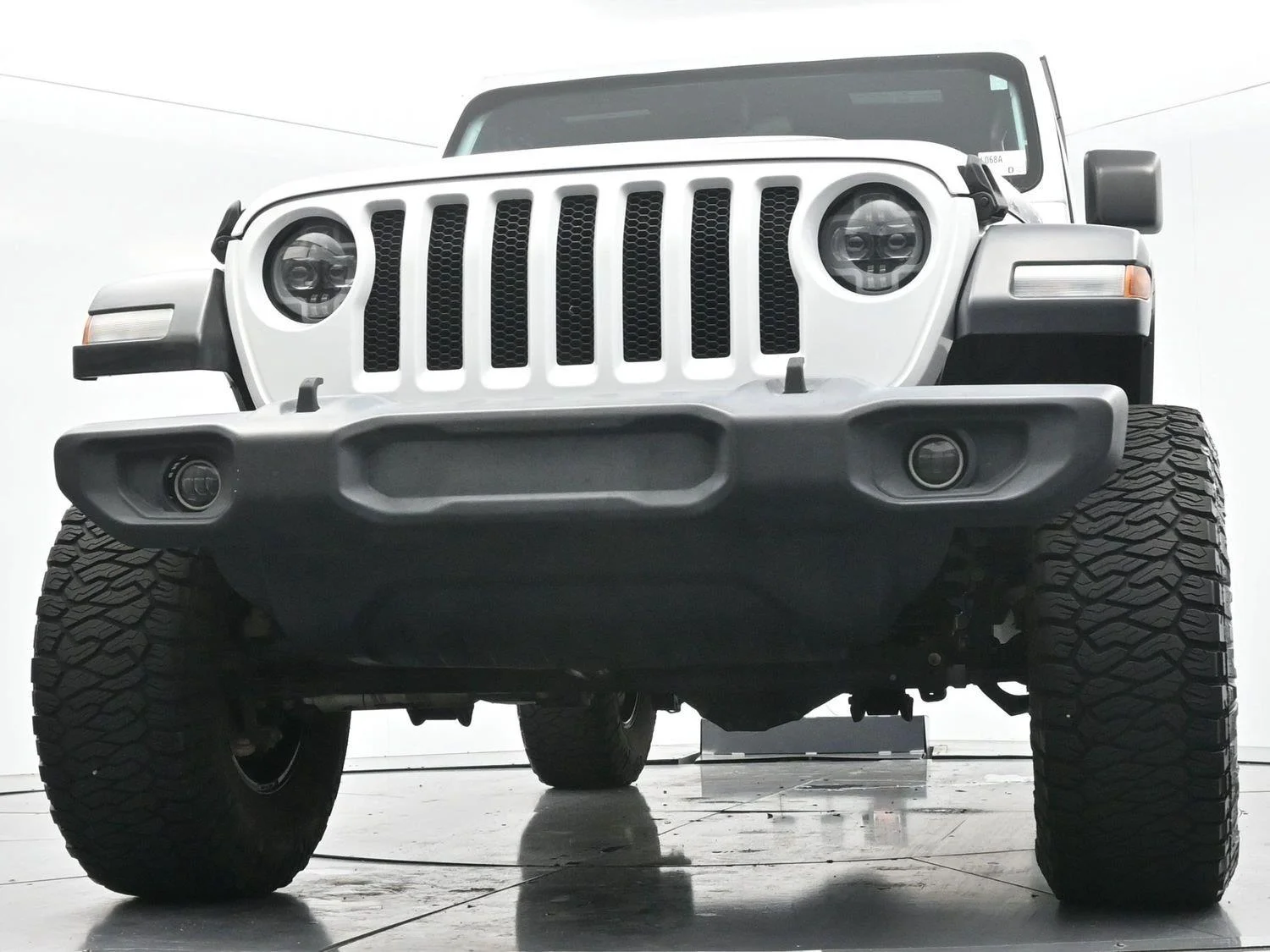 Used 2020 Bright White Clearcoat Jeep Sport S image 40