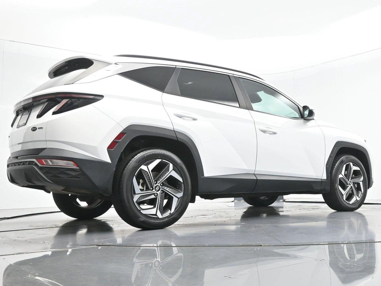Used 2023 Serenity White Pearl Hyundai SEL image 51