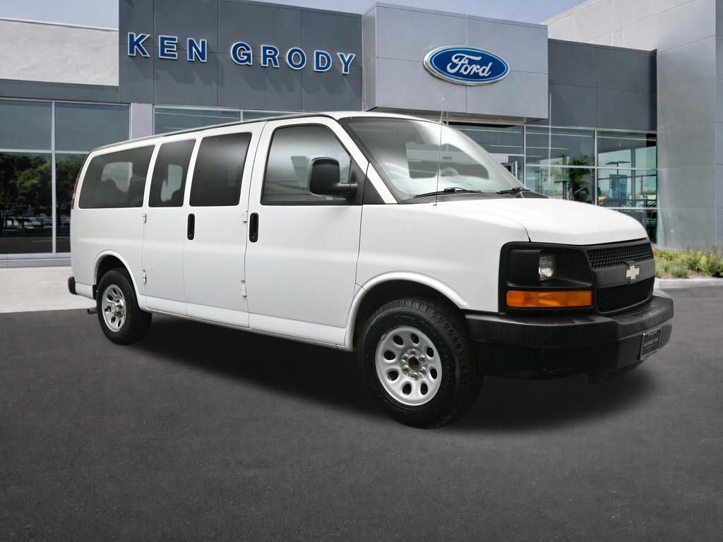 2014 Chevrolet Express Passenger LS