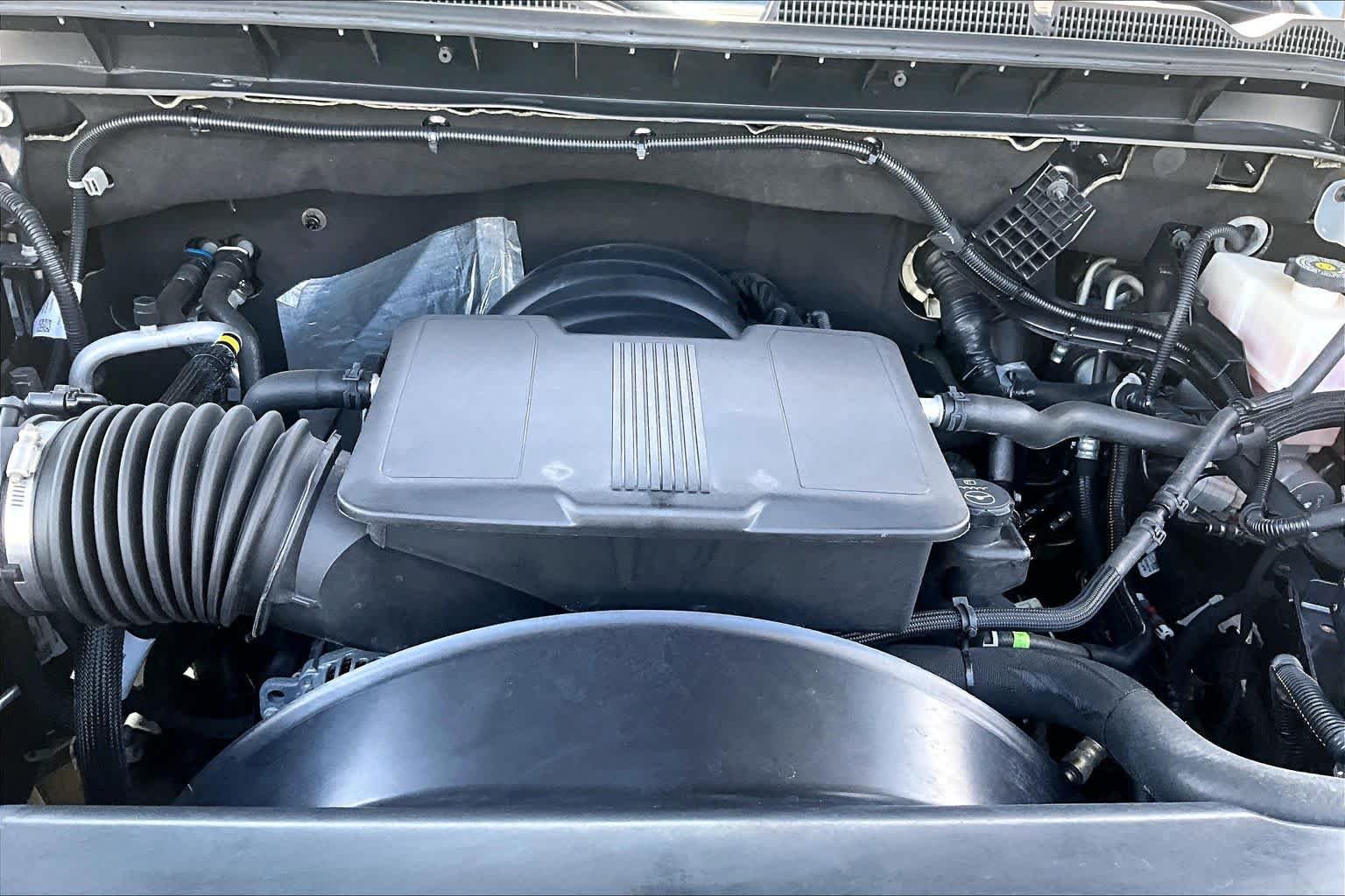 Used 2025 Onyx Black GMC AT4 image 30