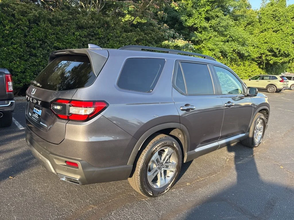 New 2026 Modern Steel Metallic Honda EX-L image 3