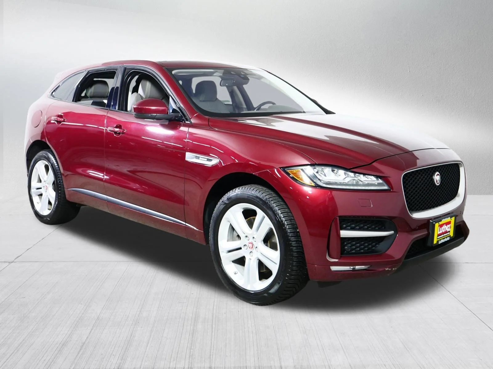 2017 Jaguar F-PACE 35t R-Sport AWD's photo