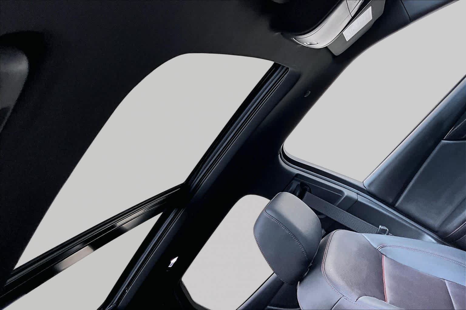 Used 2023 Iridescent Pearl Tricoat Chevrolet RS image 14