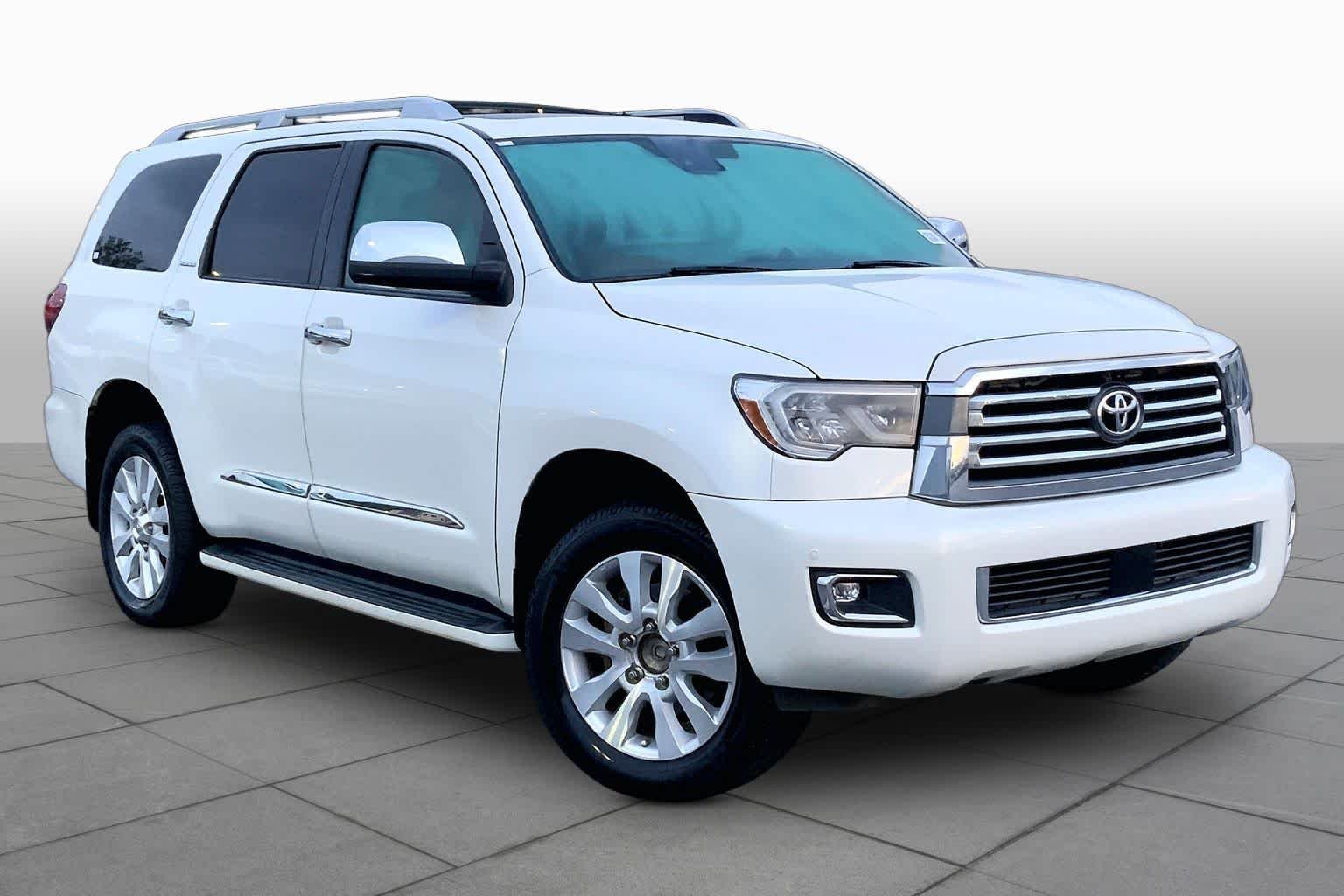 Used 2018 Blizzard Pearl Toyota Platinum image 2