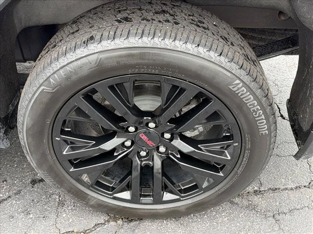 2024 GMC Sierra 1500 SLT - Photo 39
