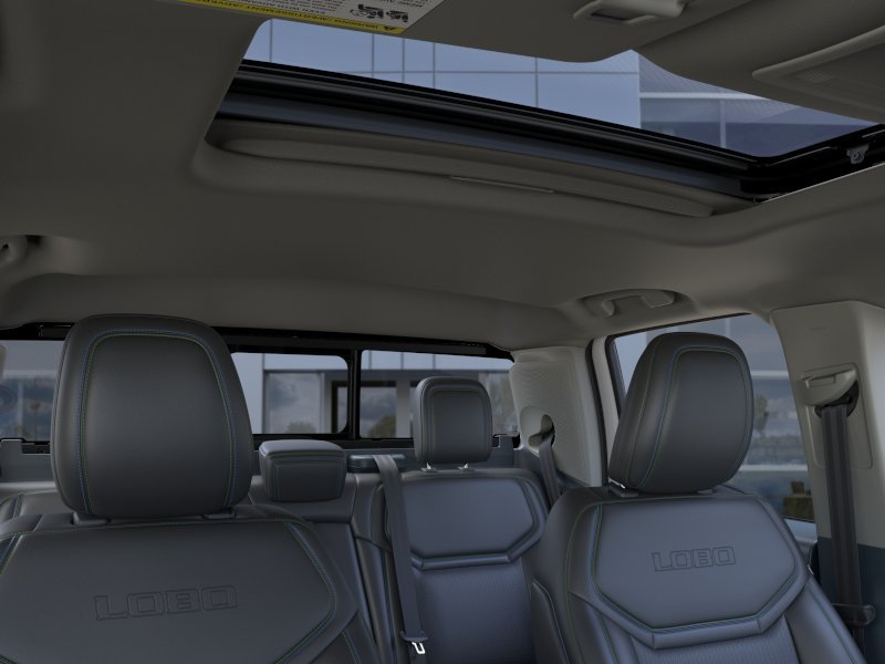 New 2025 Oxford White Ford Lobo™ image 12