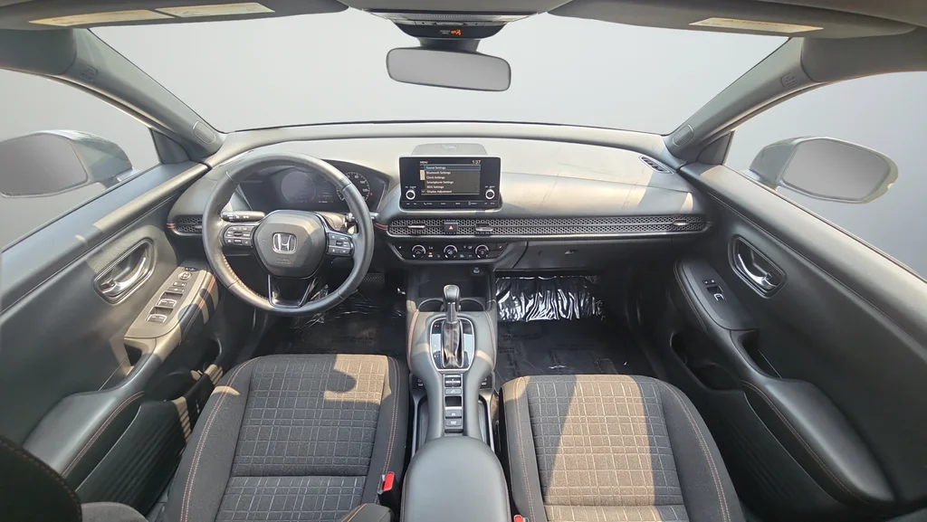 Used 2024  Honda Sport image 9