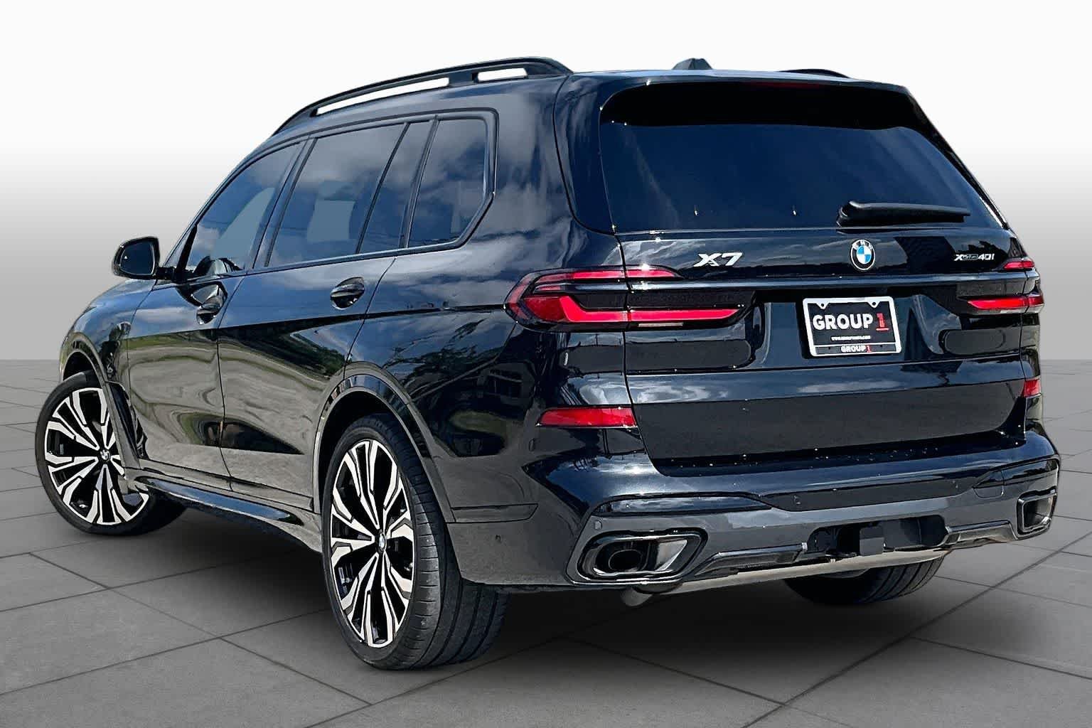 Used 2026 Black Sapphire Metallic BMW xDrive40i image 11
