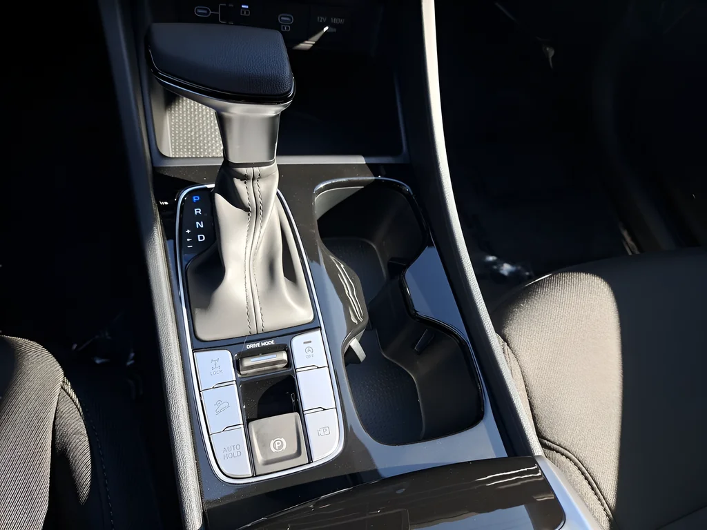 New 2026 Silver Hyundai SEL image 10