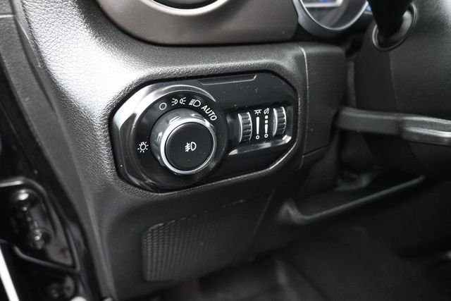 Used 2020 Black Clearcoat Jeep Unlimited Sport image 13