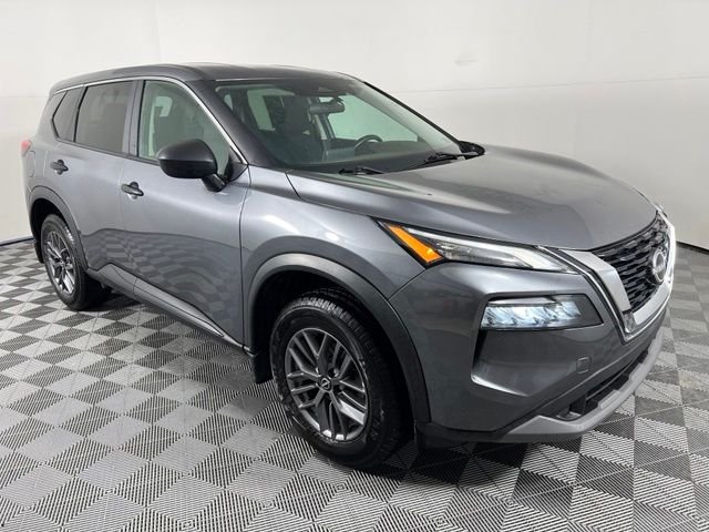 Used 2023 Gray Nissan S image 1
