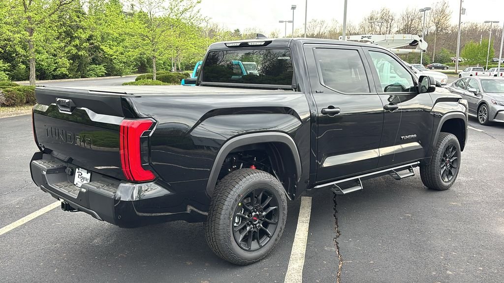 New 2026 Midnight Black Metallic Toyota  SR5 image 33