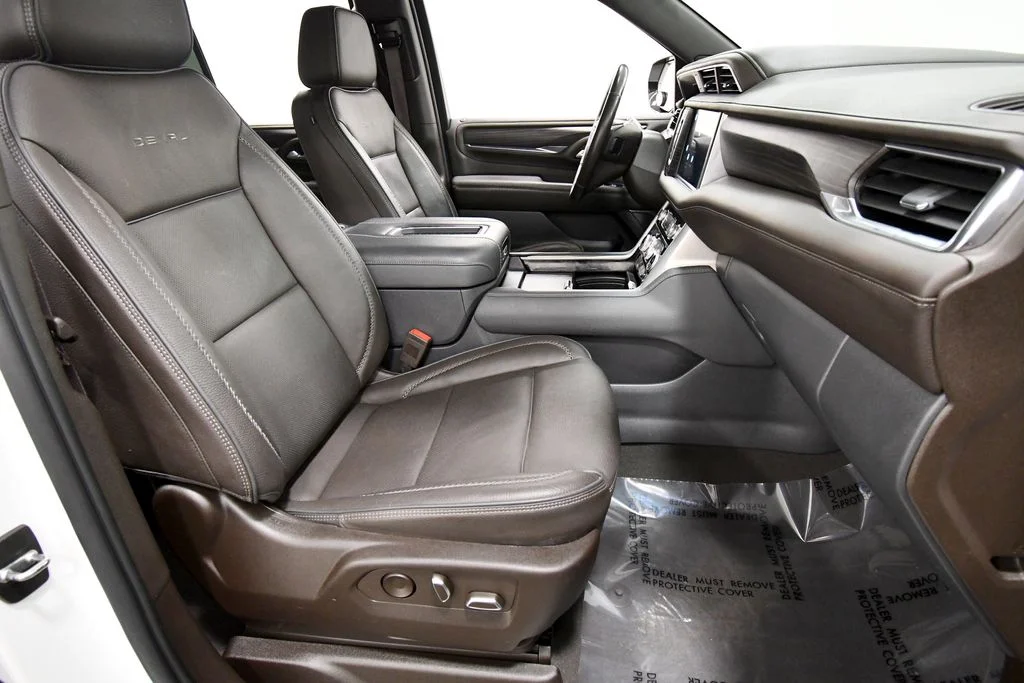Used 2022 White GMC Denali image 18