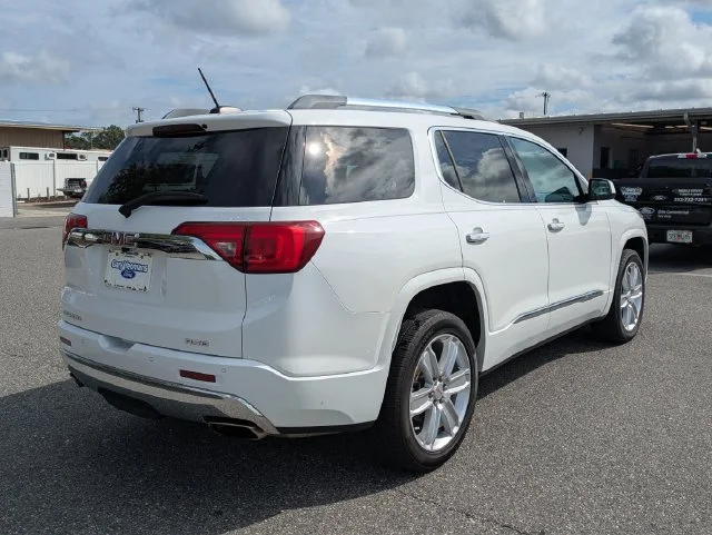Used 2019 Summit White GMC Denali image 3
